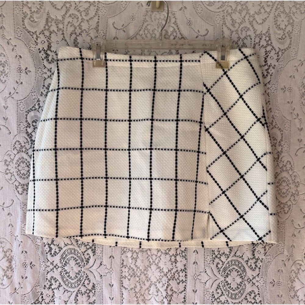 Cato Black White Check Mini Skirt Womens 12‎ NWT Back Slit Lined